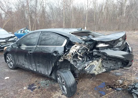 2015 Kia Forte Ex z USA, uszkodzony, nr VIN KNAFZ4A81F5342996